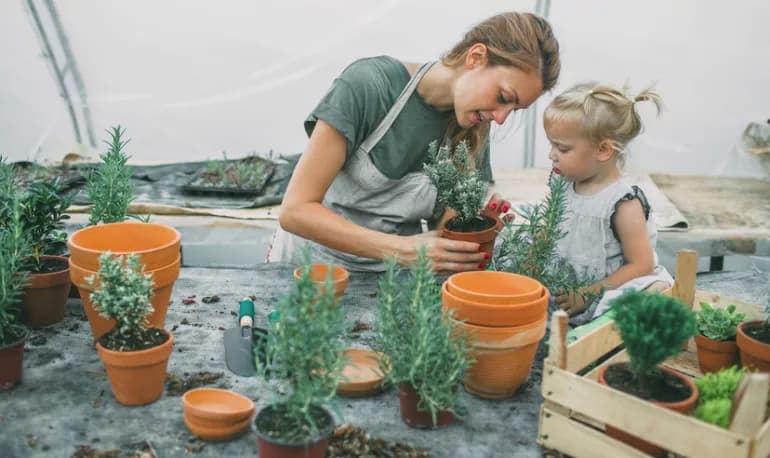 5 Tips I Use To Balance Wellness As A Working Mom