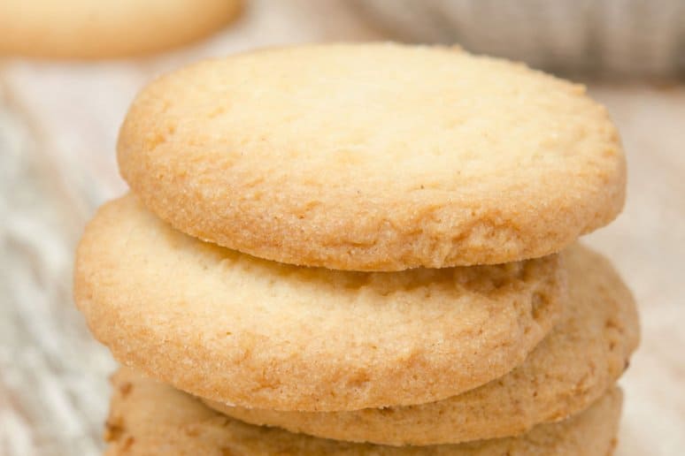 The Unhealthiest Foods at Holiday Buffets