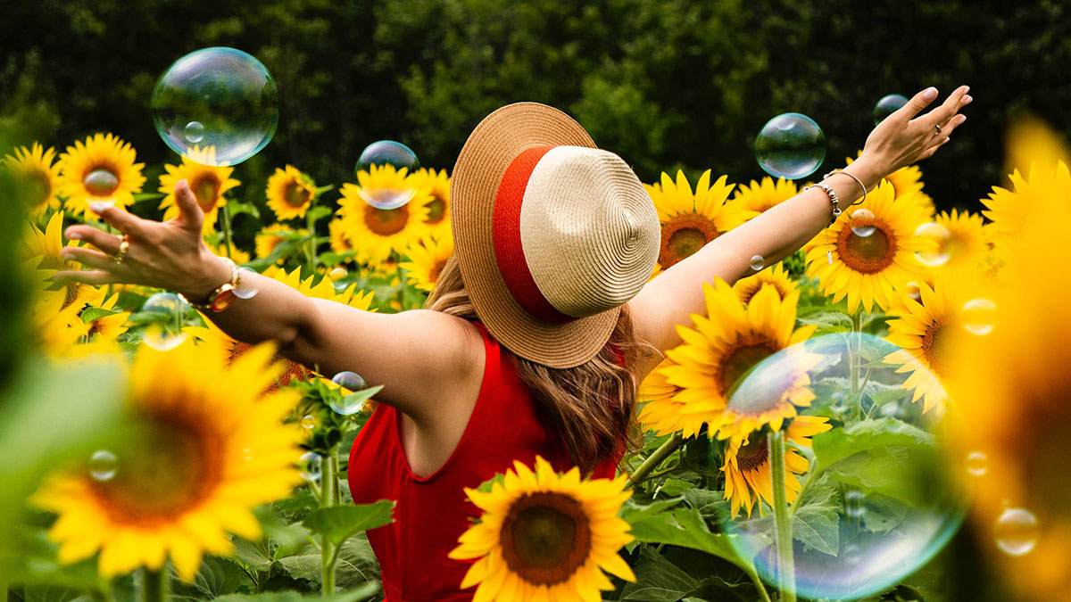 3 Tips For Manifesting The Life You Want In 2016 - PsychictxtPsychictxt