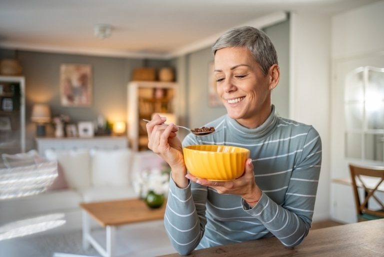 Estrogen and Flaxseed: What It Really Does for Hormones